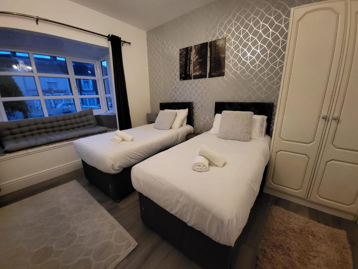 City Centre Room, Wifi, Share Facility Swansea Exterior photo
